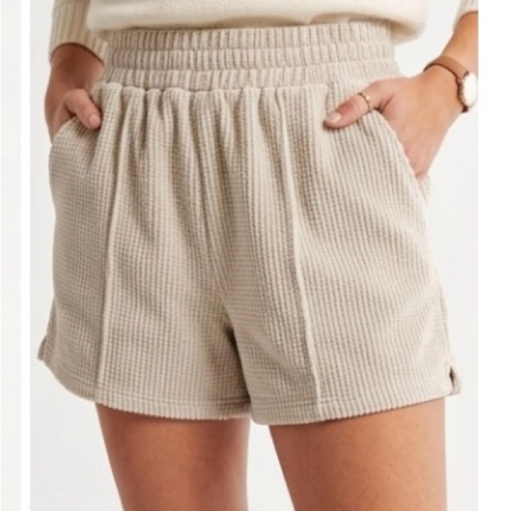 BDG Women’s Corduroy Plush Shorts Sz S Cream Pull On Lounge Athleisure Soft Girl